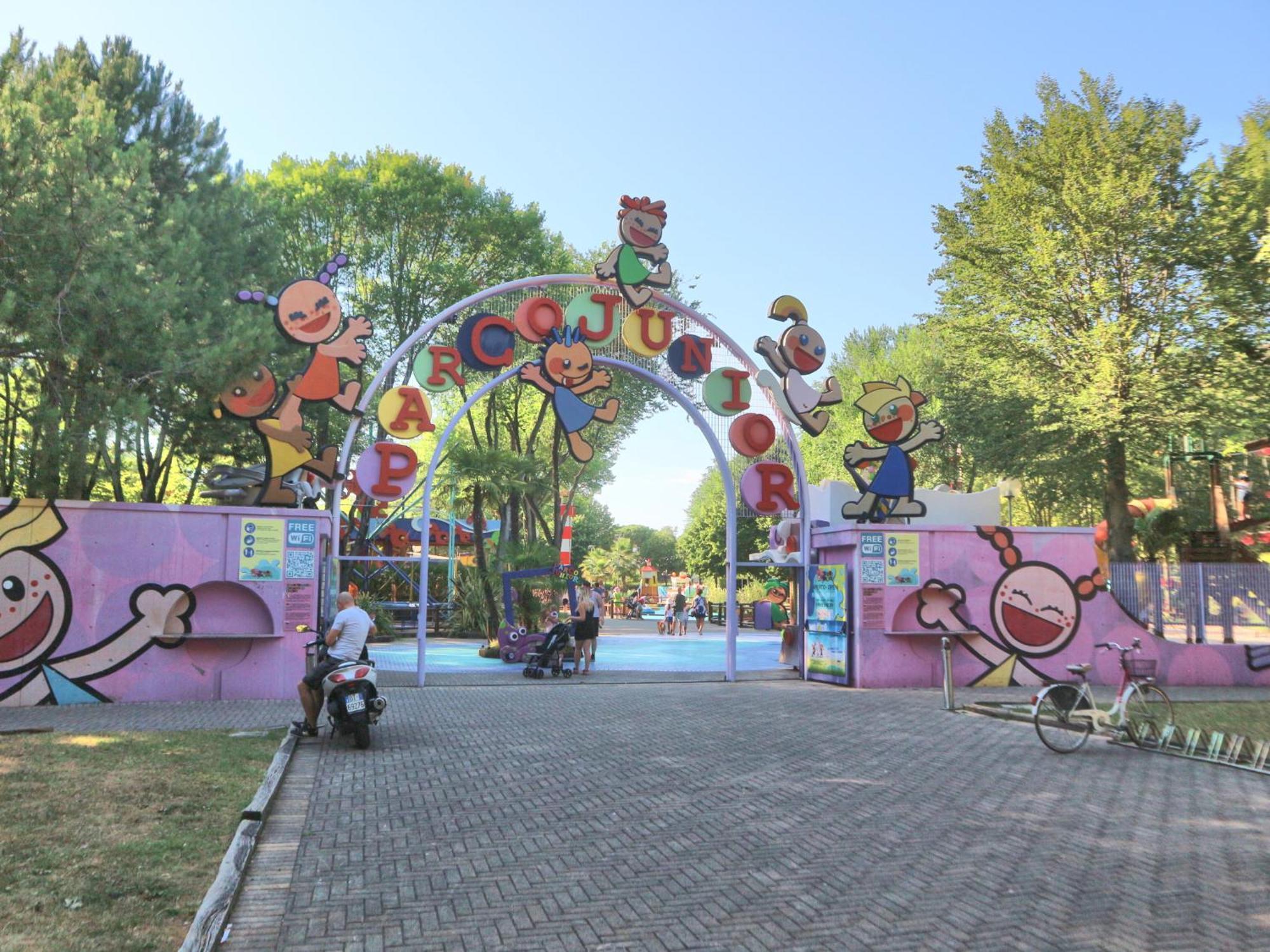 Carinzia Appartement Lignano Sabbiadoro Buitenkant foto